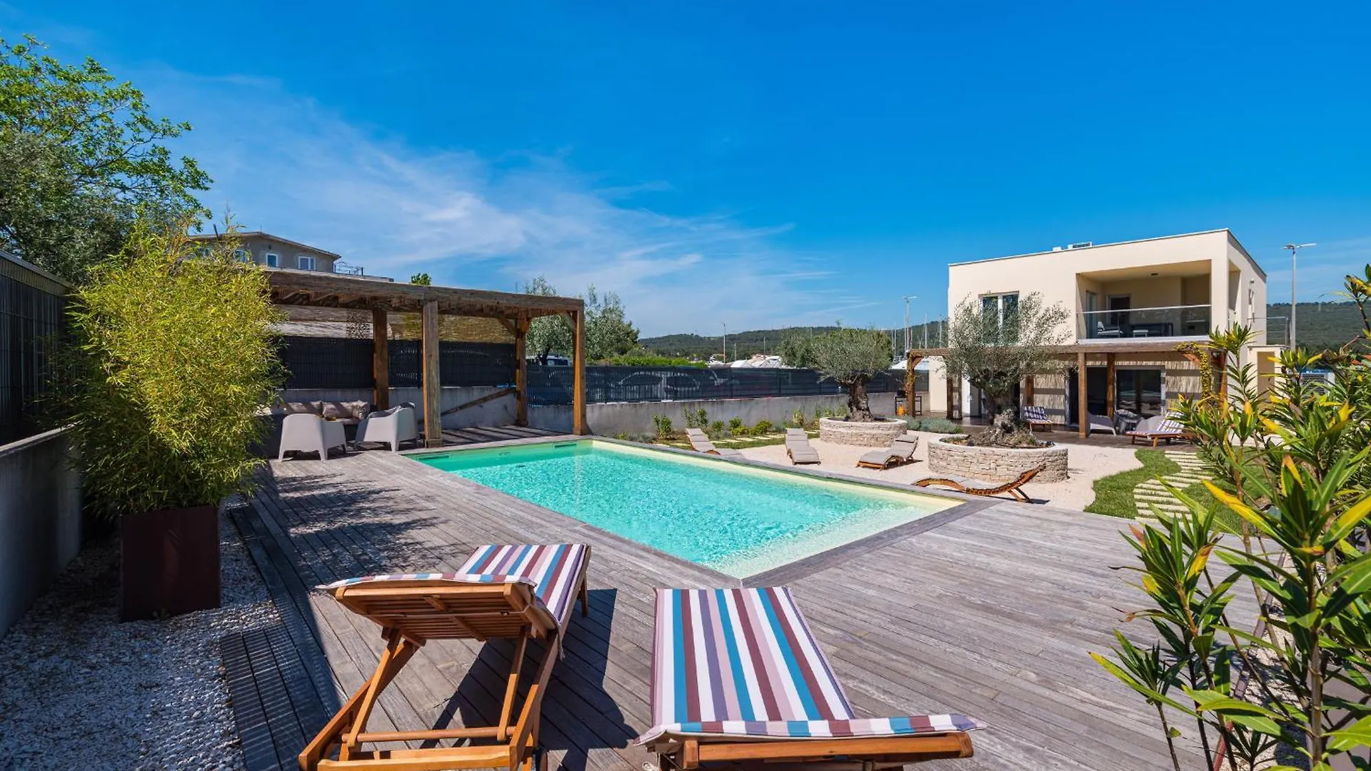 4 Bedroom Private Villa With Large Pool, Quiet Area Bibinje Croatia