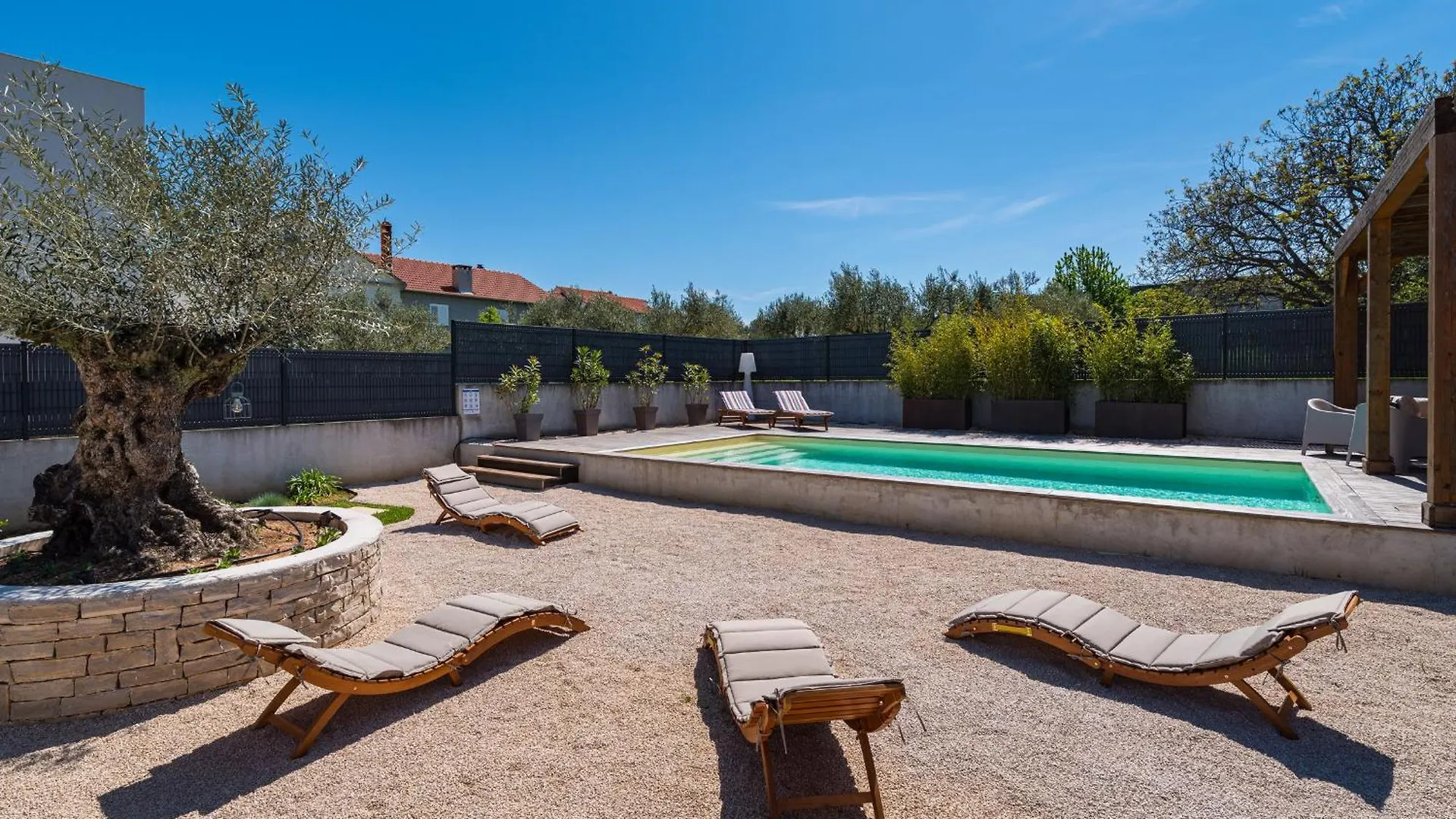 4 Bedroom Private Villa With Large Pool, Quiet Area Bibinje