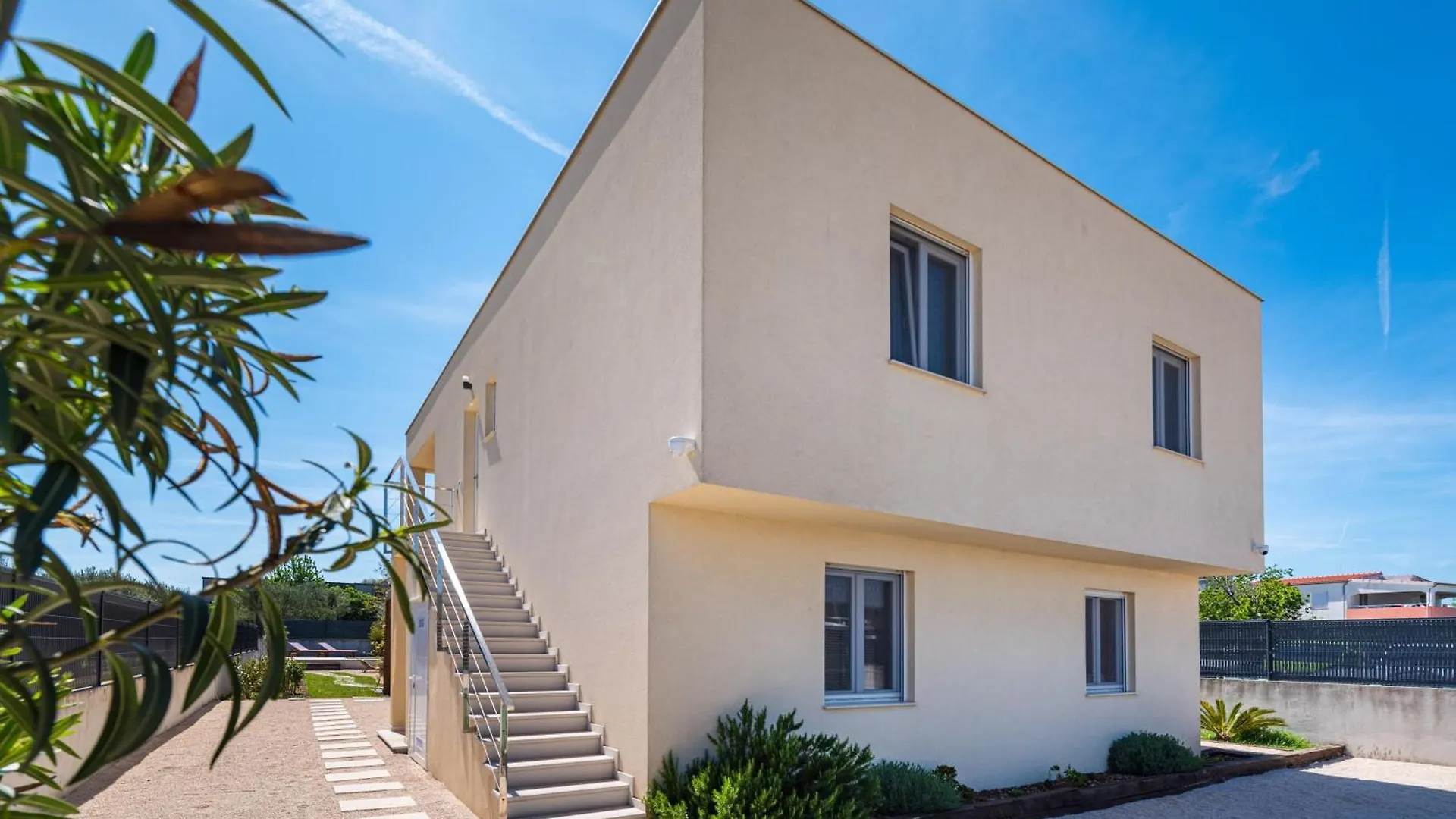 4 Bedroom Private Villa With Large Pool, Quiet Area Bibinje