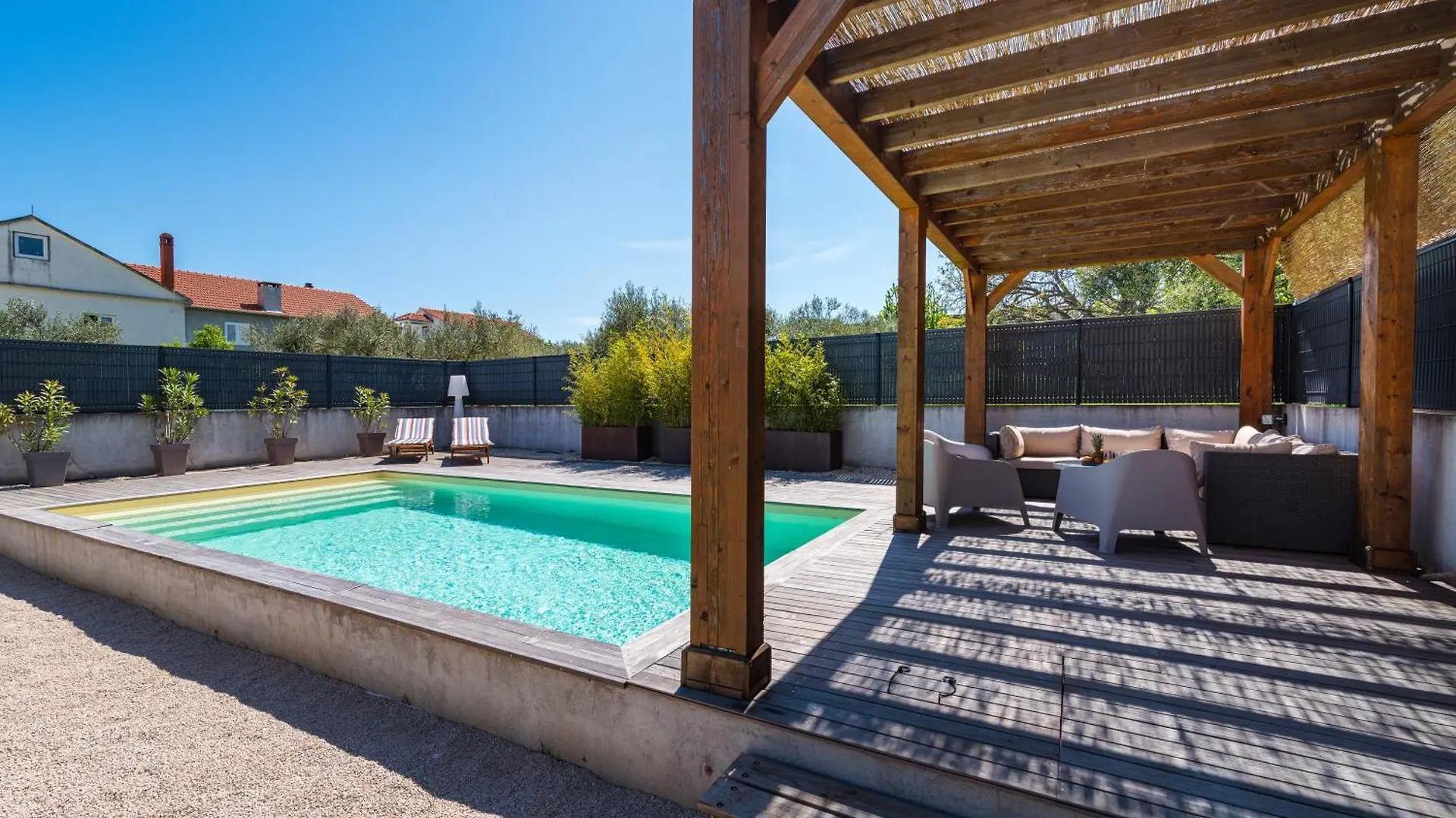4 Bedroom Private Villa With Large Pool, Quiet Area Bibinje